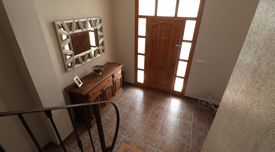10.hallway_1