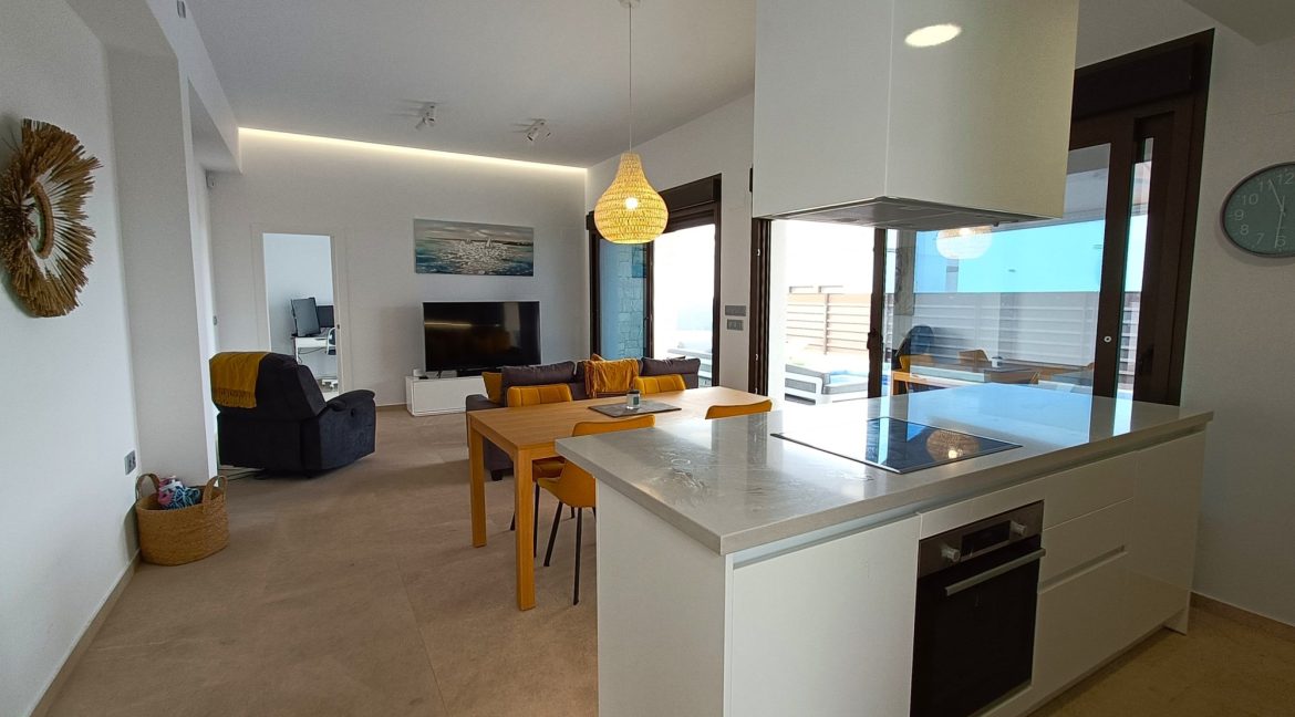 10699_stunning_modern_villa_050625163917_kitch_5