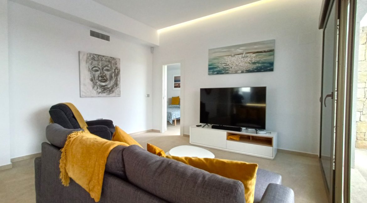 10699_stunning_modern_villa_050625164046_lounge_3