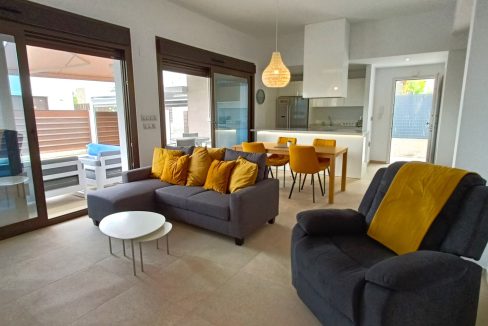 10699_stunning_modern_villa_050625164047_lounge_4