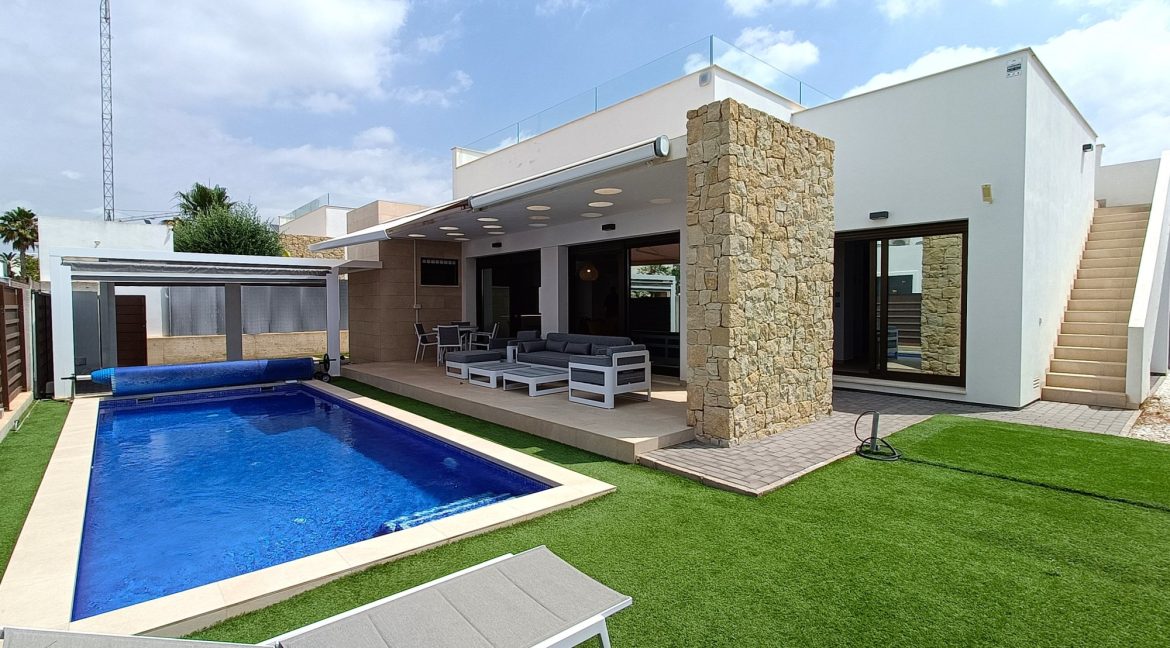 10699_stunning_modern_villa_050625164711_villa_1