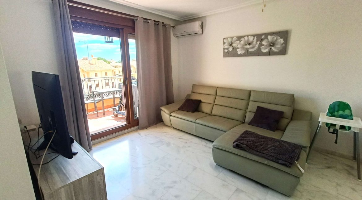 13171_stunning_top_floor_apartment_with_private_solarium_150426123811_3