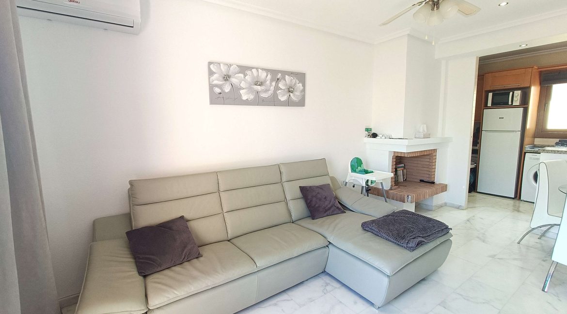13171_stunning_top_floor_apartment_with_private_solarium_150426123907_6