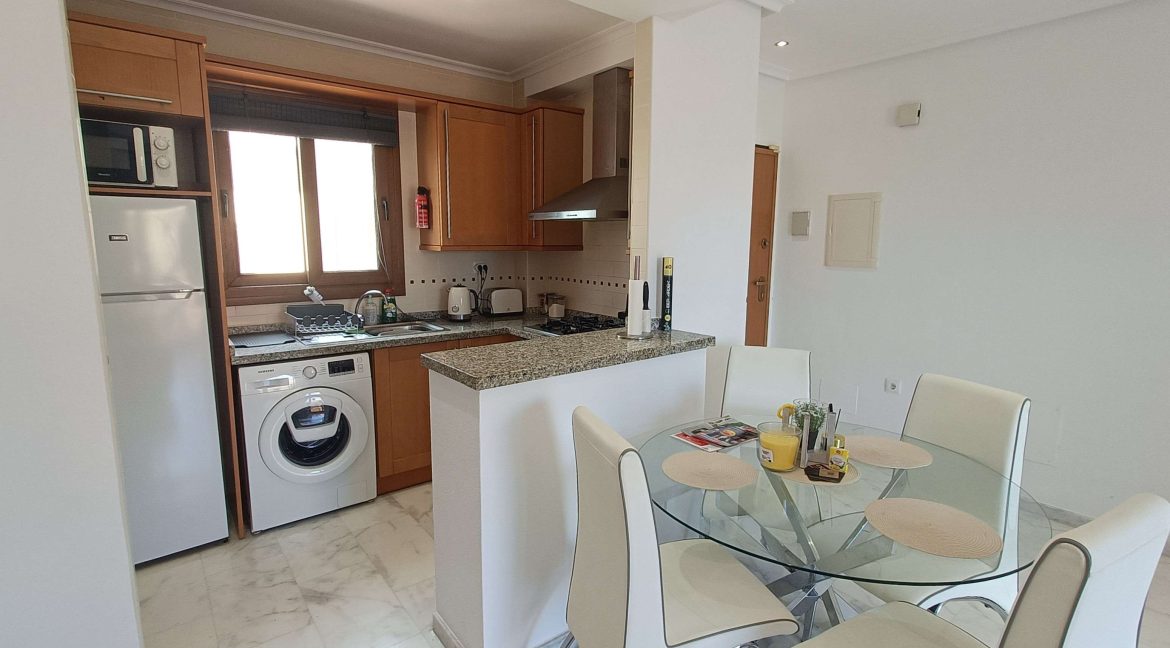 13171_stunning_top_floor_apartment_with_private_solarium_150426124039_10