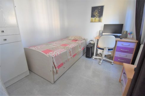 14OC1706Bed3