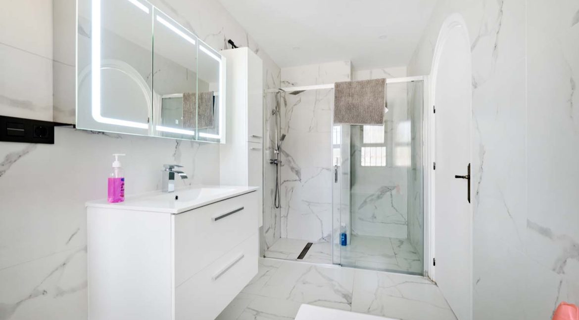 158_detached_villa_for_sale_in_pinar_de_campoverde_300725141650_dscf1163