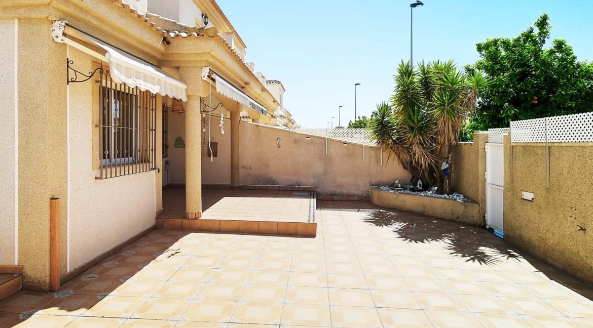 245_504_villa_for_sale_in_torre_de_la_horadada_170426095537_dscf2315