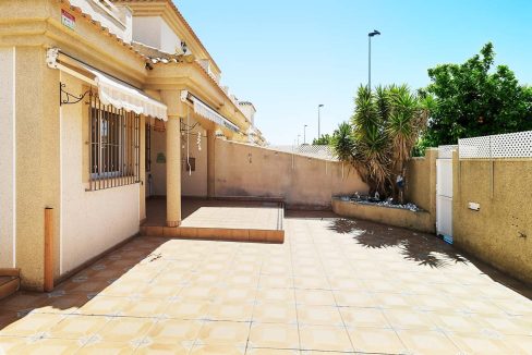 245_504_villa_for_sale_in_torre_de_la_horadada_170426095537_dscf2315