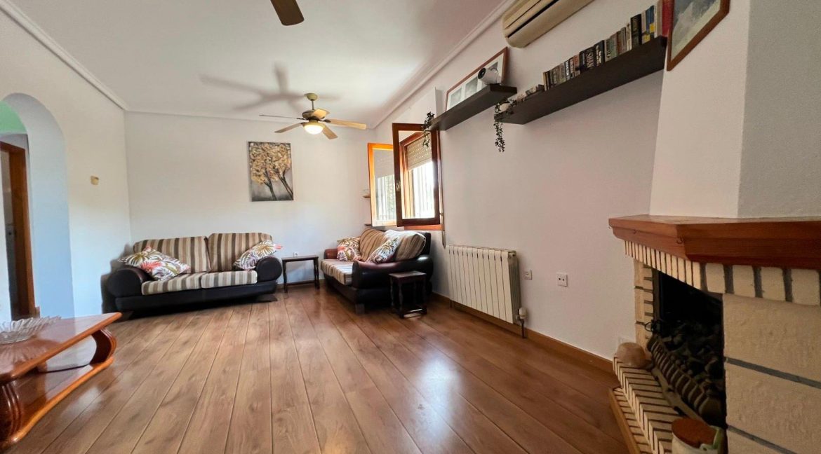 247_detached_villa_for_sale_in_pinar_de_campoverde_110626141018_photo_2026_06_11_14_04_40_4