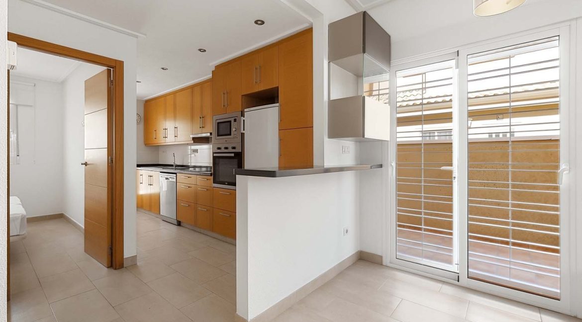 288_537_townhouse_for_sale_in_torre_de_la_horadada_060726103711_dscf1572