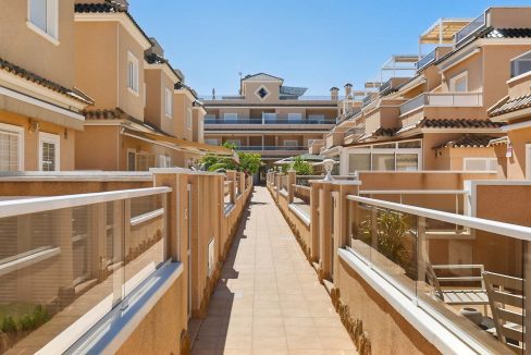 288_537_townhouse_for_sale_in_torre_de_la_horadada_060726103711_dscf1589