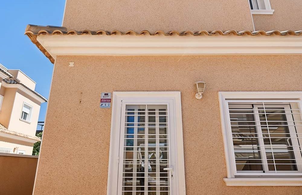 288_537_townhouse_for_sale_in_torre_de_la_horadada_060726103712_dscf1560