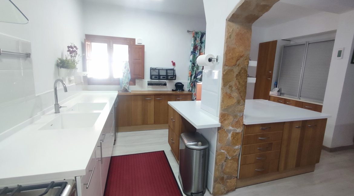 30207-villa-for-sale-in-gea-y-truyols-21854654-large