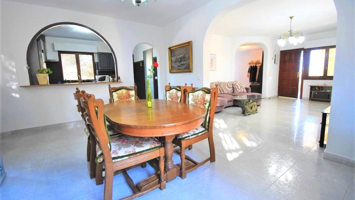 5OC1706Dining