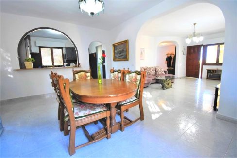 5OC1706Dining