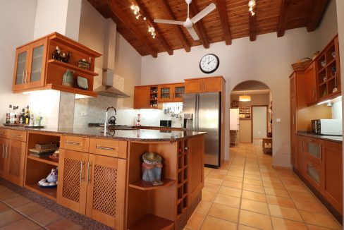 6.5363kitchen1