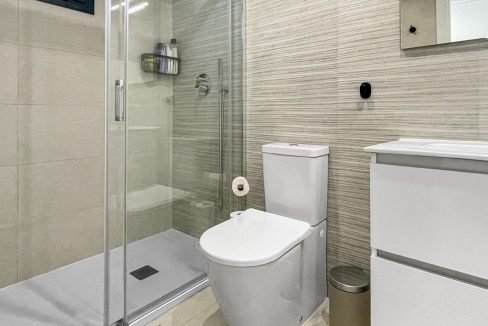 746001_xl