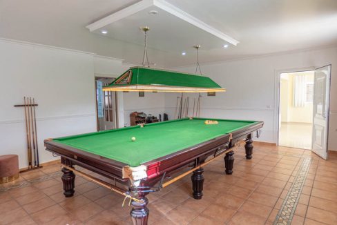 8093_stunning_reformed_countryside_villa_051024103506_p1210345