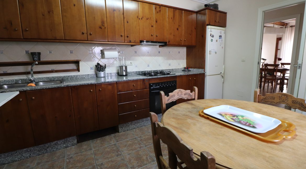 9.4945kitchen2
