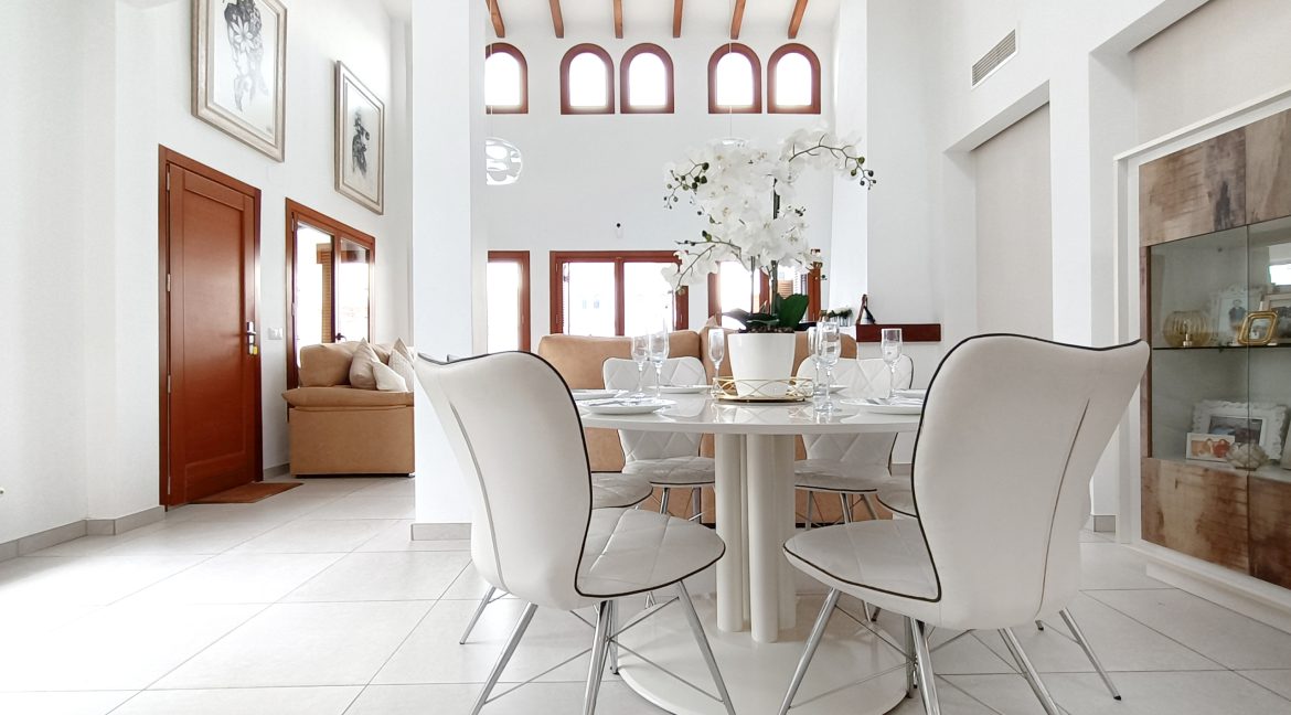 CasaCreative_SunSurehub_El_Valle_Azabache_Villa_dining_01-scaled