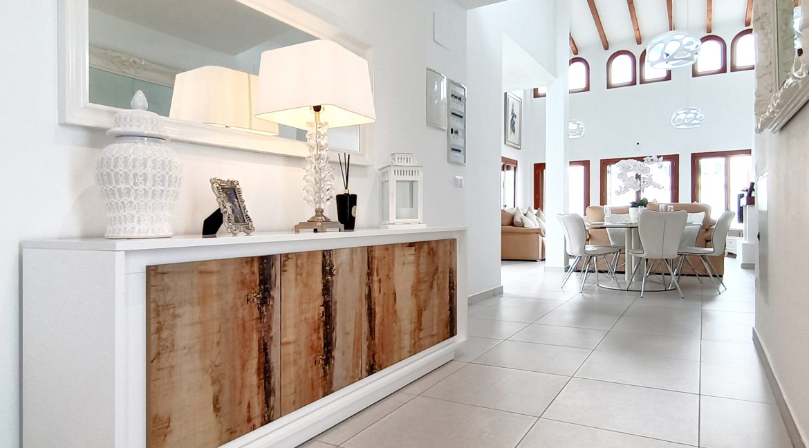 CasaCreative_SunSurehub_El_Valle_Azabache_Villa_dining_02-scaled