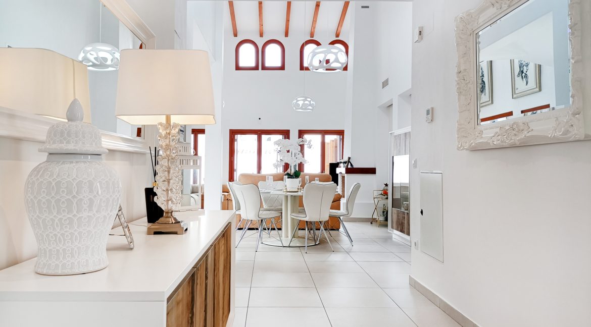 CasaCreative_SunSurehub_El_Valle_Azabache_Villa_dining_05-scaled