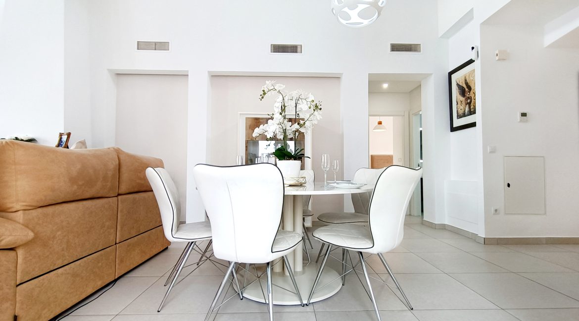 CasaCreative_SunSurehub_El_Valle_Azabache_Villa_dining_07-scaled