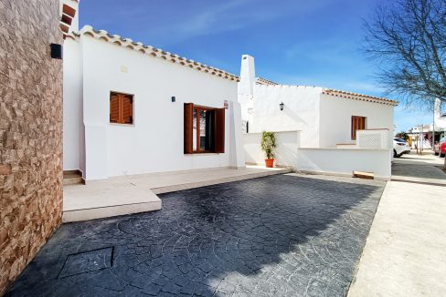 CasaCreative_SunSurehub_El_Valle_Azabache_Villa_front_06-scaled