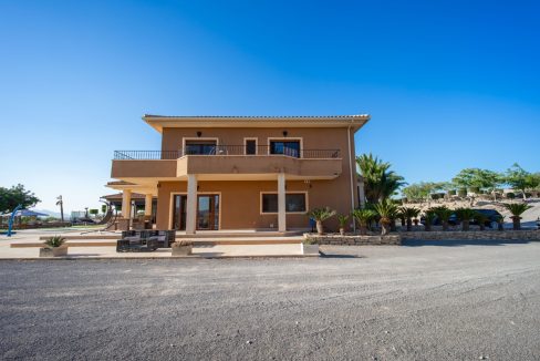 16189_MIK07436