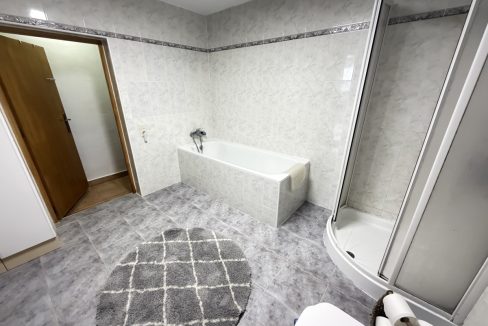 16198_IMG_1702